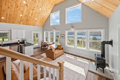 Lake Daze | Waterfront Access on Rangeley Lake | Breathtaking Views
