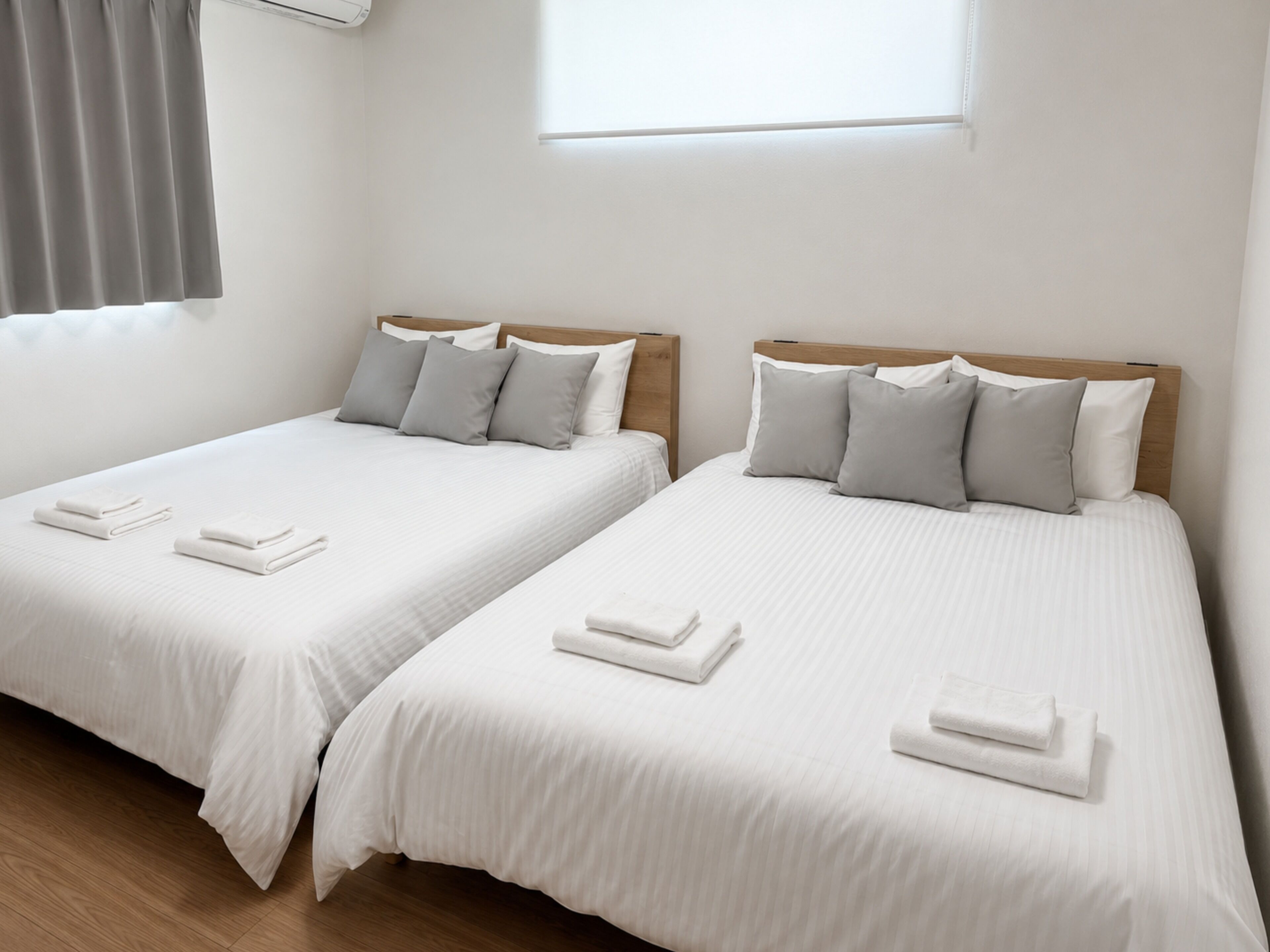Villa, 3 camere da letto, cucina, vista giardino | Copriletto in piuma, una scrivania, postazione laptop, Wi-Fi gratuito