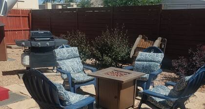 Hidden Jem ...Cozy 1-bedroom in superb Albuquerque with AC