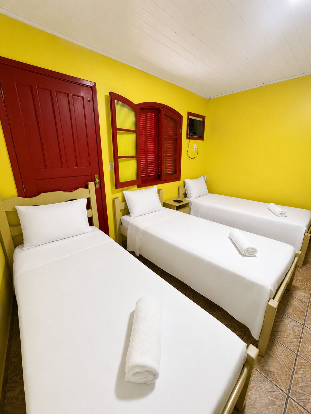 Suite 25 | Free WiFi, bed sheets