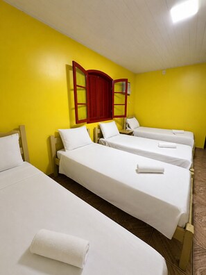Free WiFi, bed sheets - Sea Blue Suítes  (Angra dos Reis)