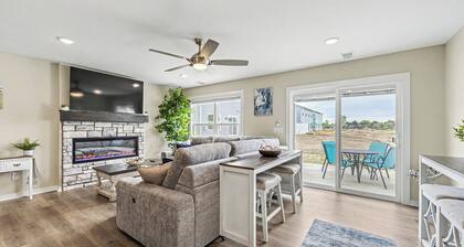 Beach Glass Bungalow- new build close to beach and park
