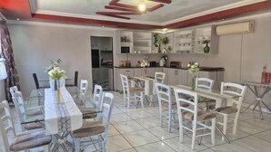 Unclassified image, 4 of 10, button - Vicky B Bed And Breakfast  (Mogwase)