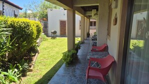 Unclassified image, 2 of 10, button - Vicky B Bed And Breakfast  (Mogwase)