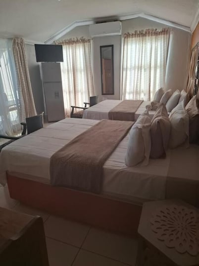 Vicky B Bed And Breakfast 