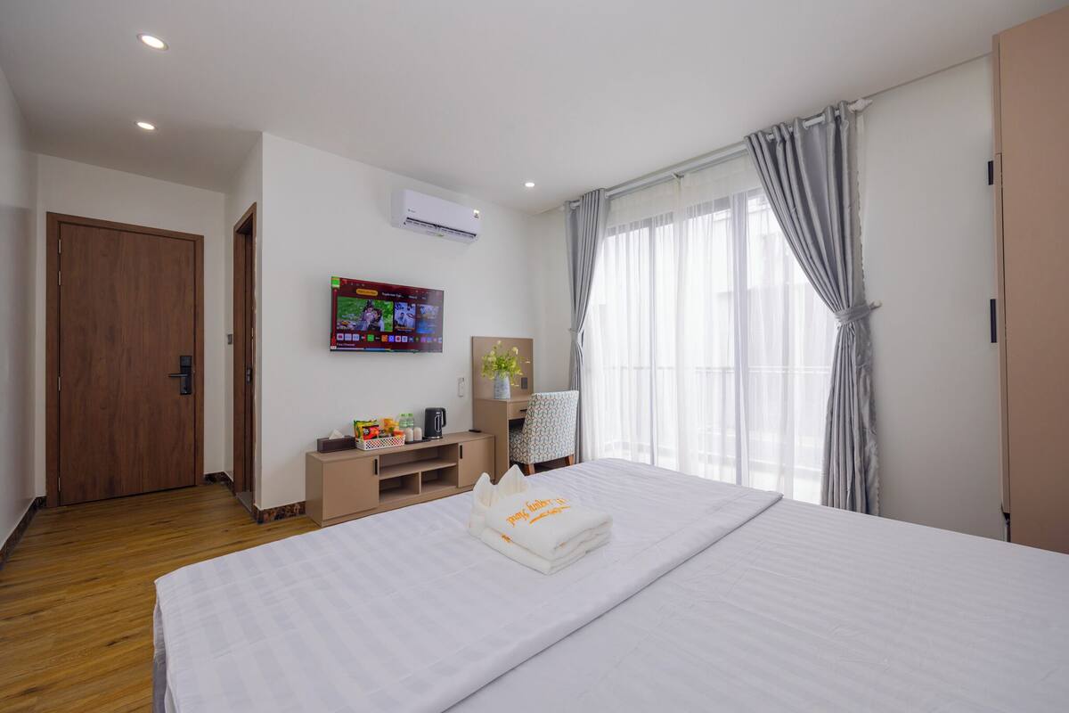 Superior Room, Balcony, Pool View | Desk, free WiFi