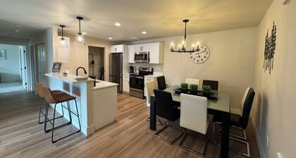 Adventure Meets Relaxation- Mountain & Lake Condo