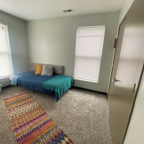 Room - Bright 2-bedroom apartment with AC in marvelous Nashville (Nashville)