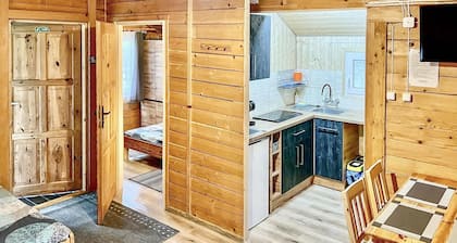 Lovely home in Polanczyk with WiFi