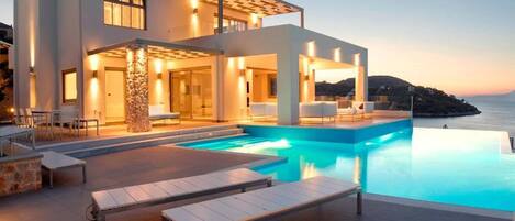 Piscina all'aperto