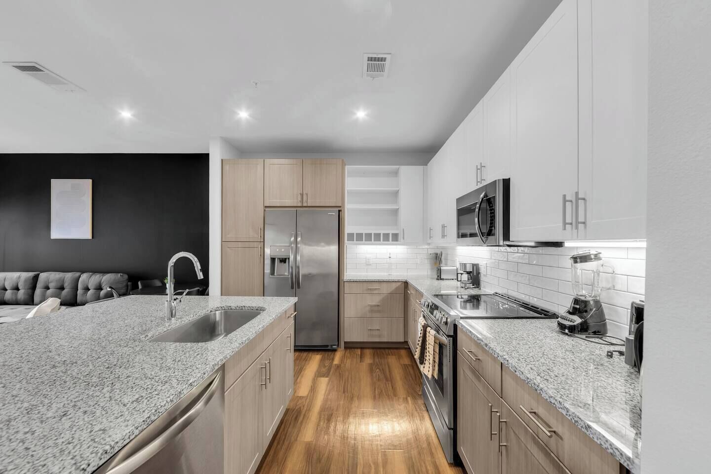 Fridge, microwave, stovetop, dishwasher