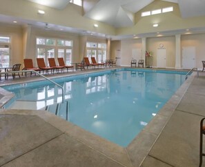 Pool - Cozy 1-bedroom condo with AC in tranquil Nashville (Nashville)
