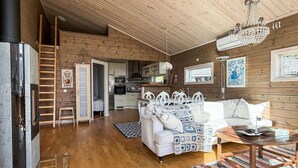 Unclassified image, 5 of 19, button - Amazing home in Kil with lake view (Kil)