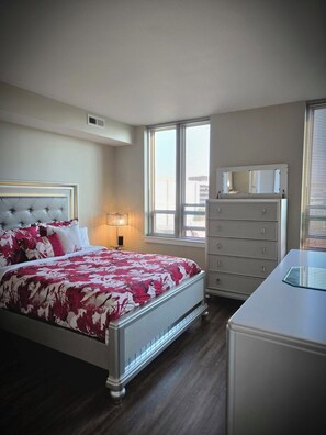 Room - Luxury Arlington Condo with Balcony, Skyline Views & Pool Near DC (Arlington)