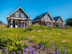 Villa | Exterior - Watervilla Wellness 8 (Medemblik)