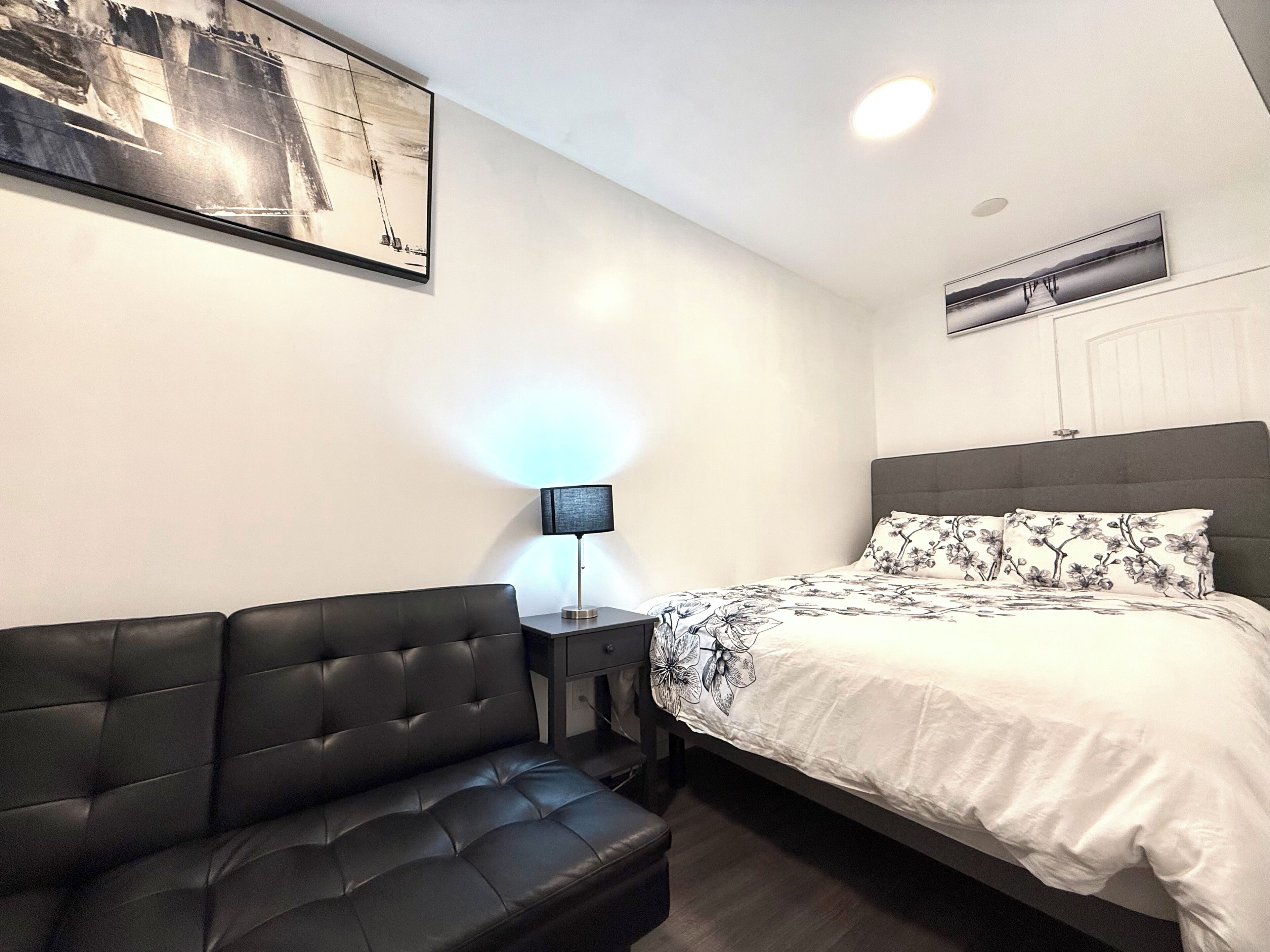 Private Suite Near Hospital & Shopping - Duncan