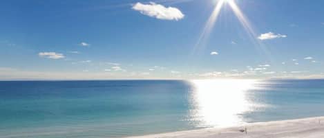 Na praia