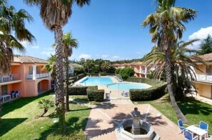 Pool - Air-conditioned apartment with a heated pool, 10 minutes from Saint-Tropez (Grimaud)