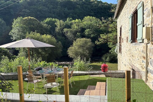 Maison de vacances confortable et authentique à Orgnac-sur-Vézère dans la Vézère