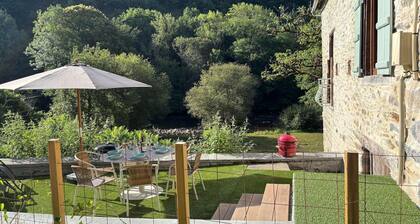 Maison de vacances confortable et authentique à Orgnac-sur-Vézère dans la Vézère