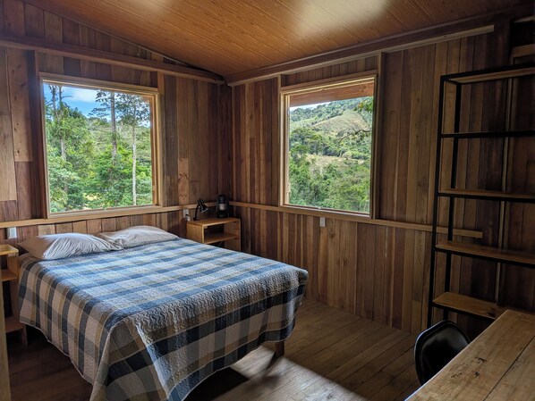 Room - Rancho Ecojoya Paradise Mountain working farm in nature (San Isidro de El General)