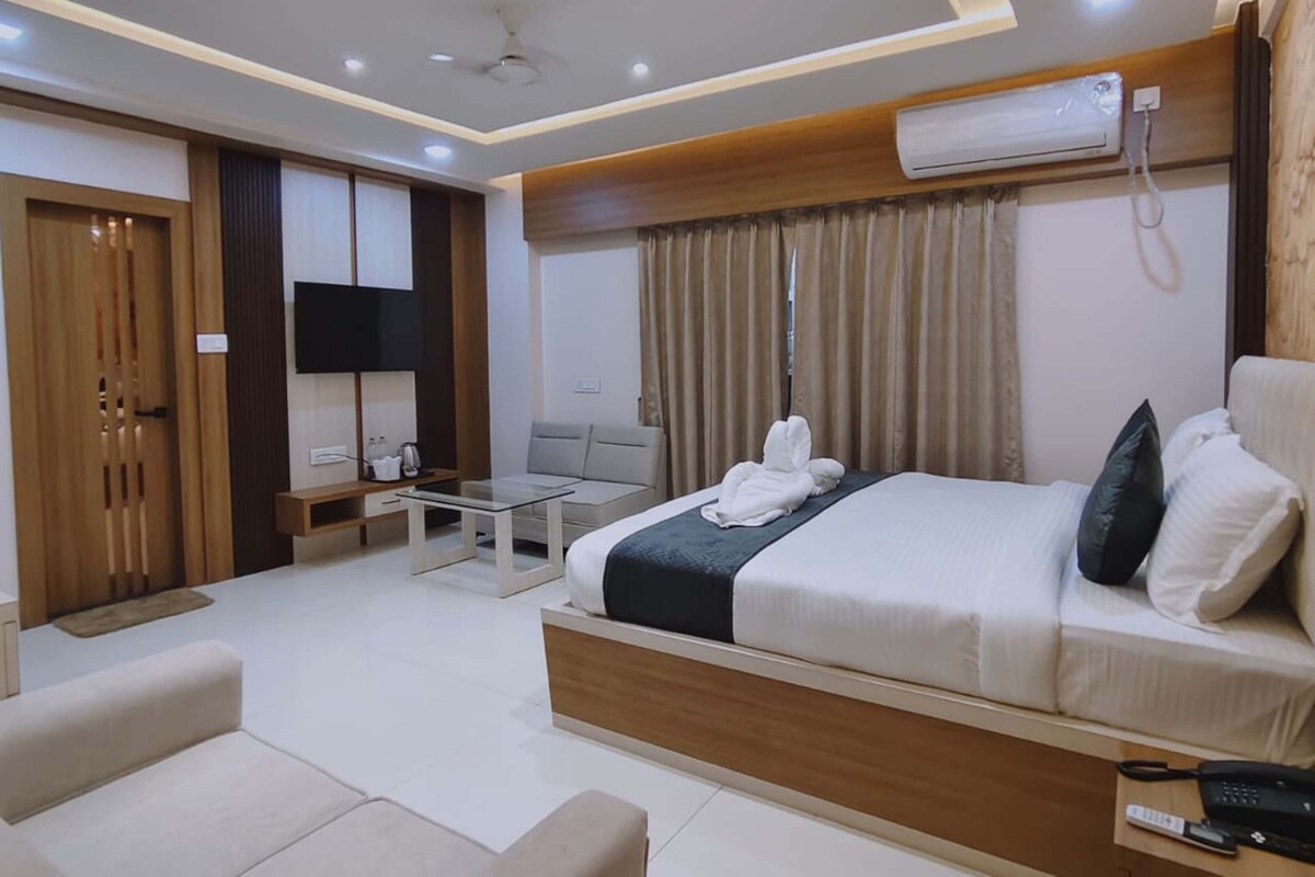 Premium Double Room, City View