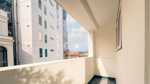 Studio, balkon, pemandangan kota | Balkon