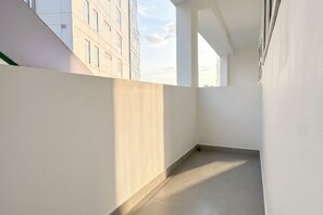 Studio, balkon, uitzicht op stad | Terrein van de accommodatie