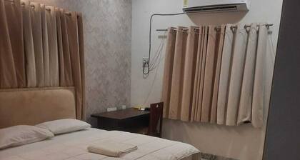 Skyry Hotels Alapakkam