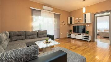 Apartment (Two Bedroom Apartment with Terrace) | Interior detail