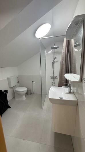 Villa (Villa Dabo with sea view) | Salle de bain