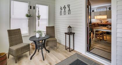 A Sisters Stay Farmhouse Retreat in Villa Ridge
