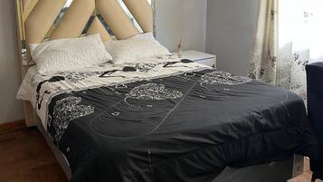 Double Room | Meja, Wi-fi percuma