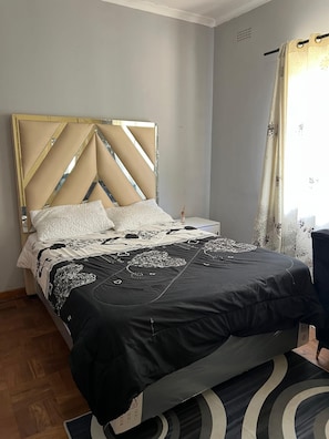 Double Room - Maphosa  (Harare)