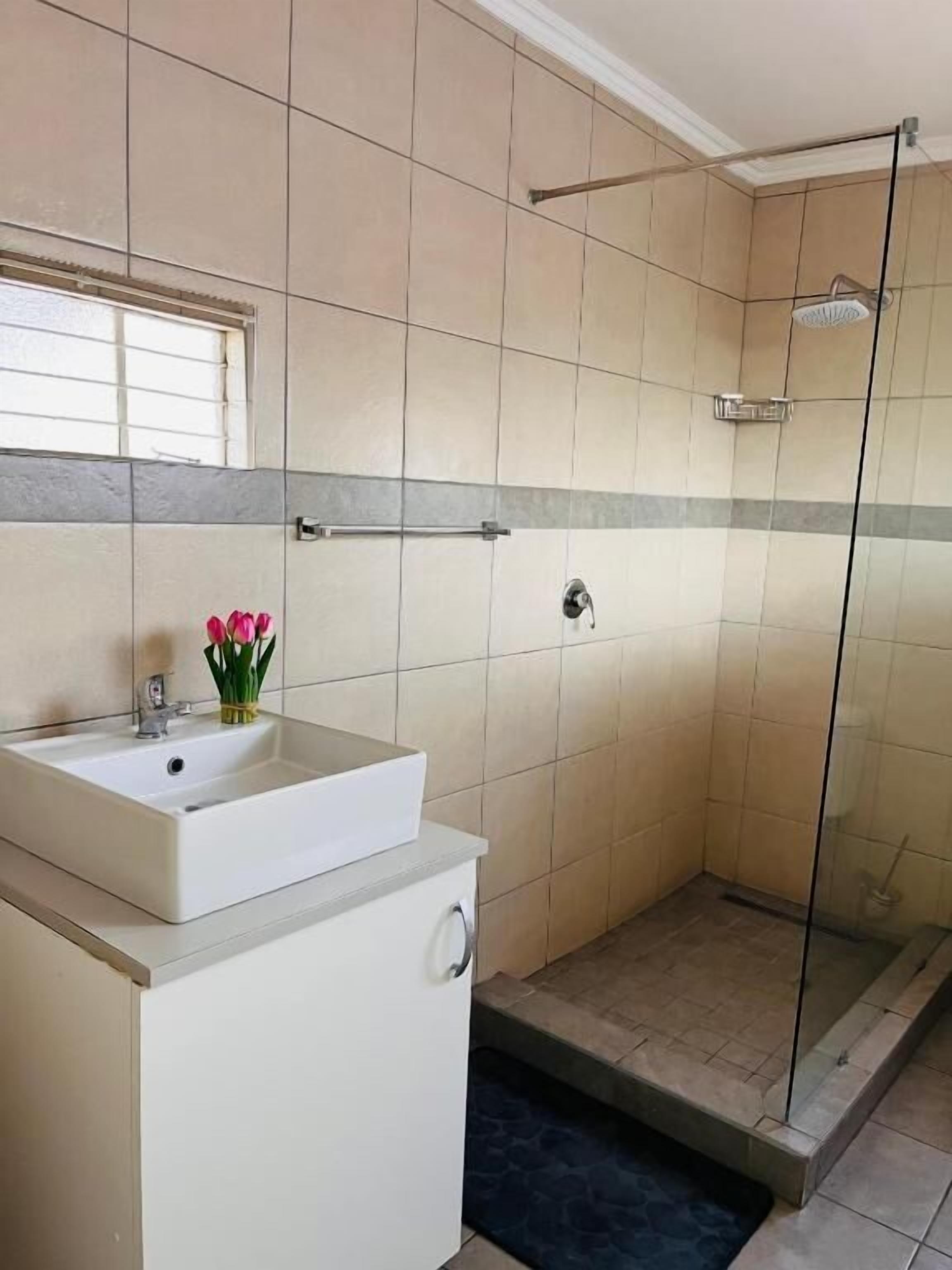 Shower, towels