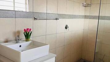Shower, towels