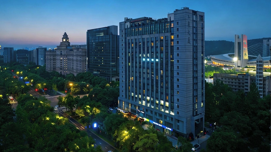 M Hotel