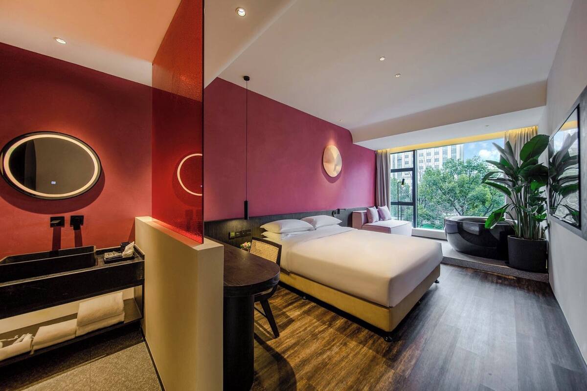 Superior Double Room | Down comforters, minibar, desk, laptop workspace