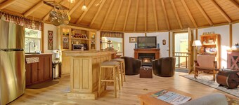 Unique Yurt Cabin Experience in Woods w/ Hot Tub