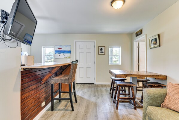 Interior - Walk to Bay! Retreat Near Beaches & Tyndall AFB (Panama City)