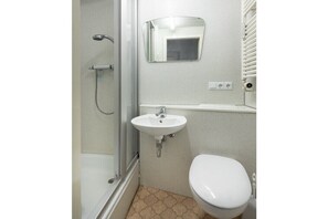 Bathroom - House Marlies Apartment 2 (Norderney)