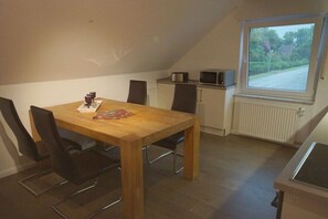 Dining - Holiday apartment with 2 bedrooms (Osteel)
