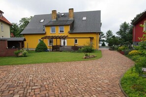 Esterni