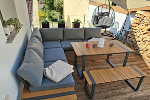 Outdoor dining - homestead No. 10 - Lina - (Mansfeld)