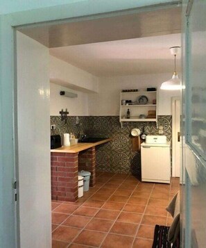 Kühlschrank, Ofen, Herdplatte