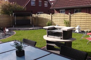 Outdoor dining - Holiday apartment with 1 bedroom (Greetsiel)