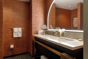 Bathroom - Hotel Vin, Rogers, Autograph Collection (ROGERS)