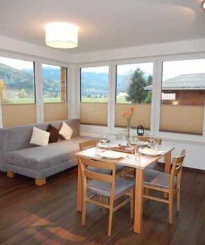 Dining - Apartment in Bramberg with barbecue (Bramberg)