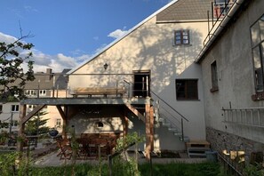 Esterni
