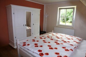Room - Holiday apartment with 2 bedrooms (Feldberger Seenlandschaft)